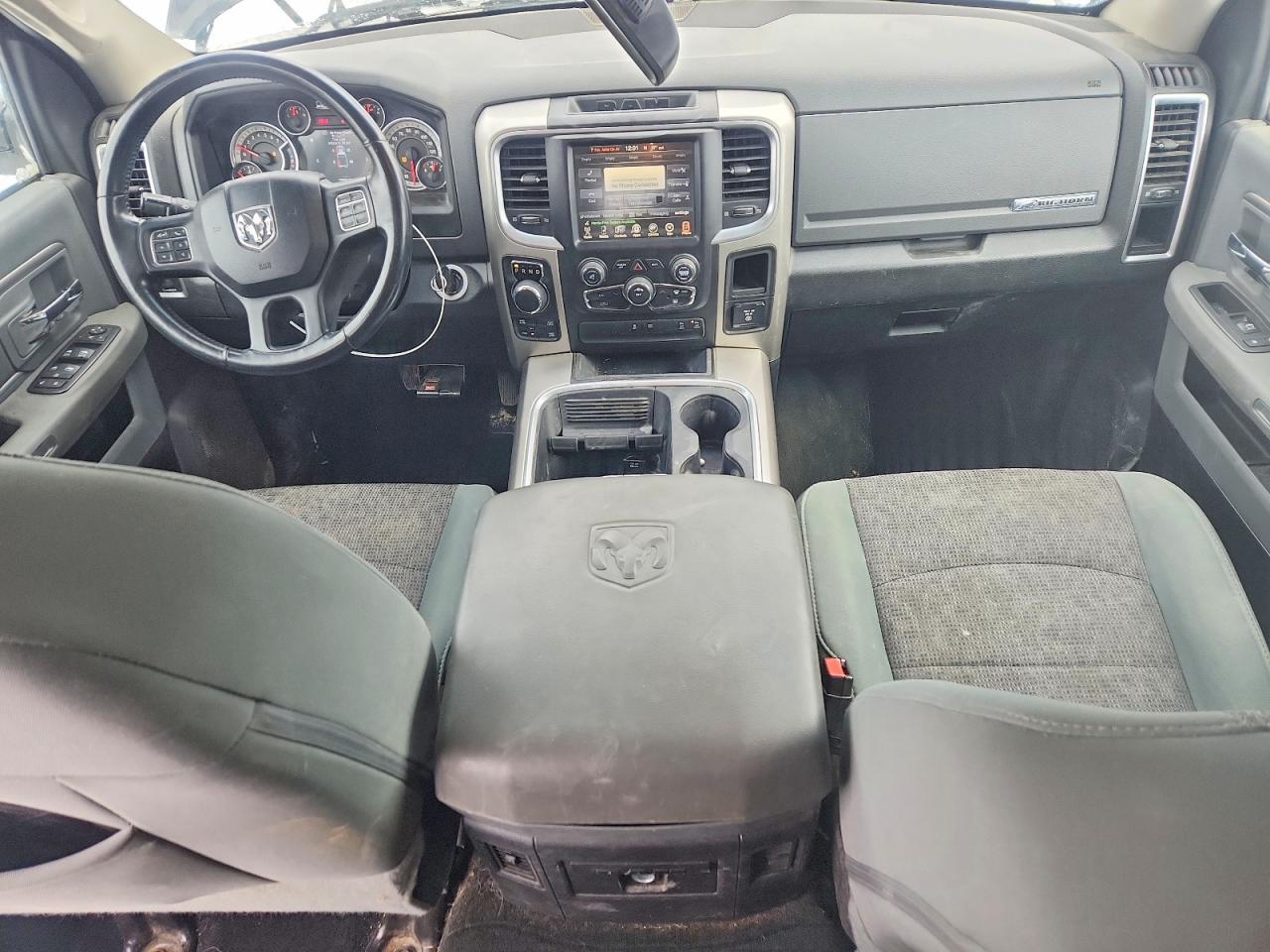 2016 Dodge RAM 1500 SLT