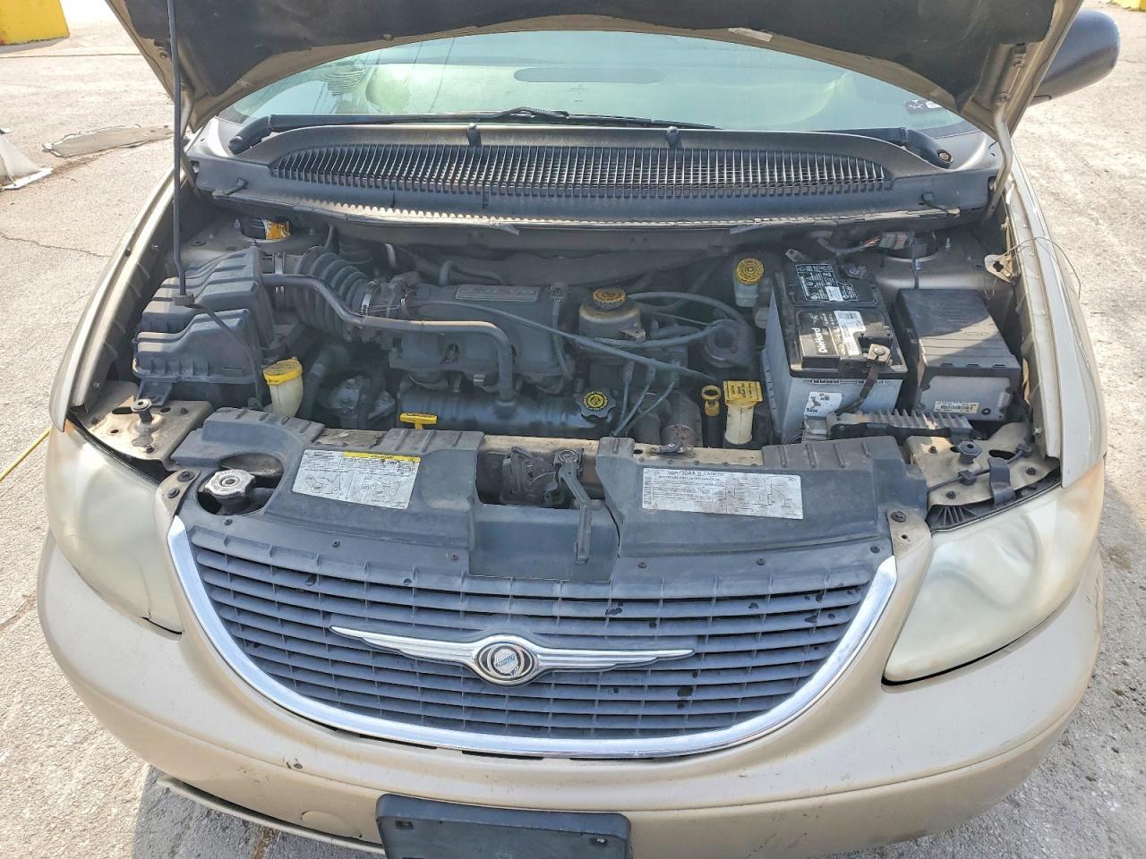 2003 Chrysler Town & Country