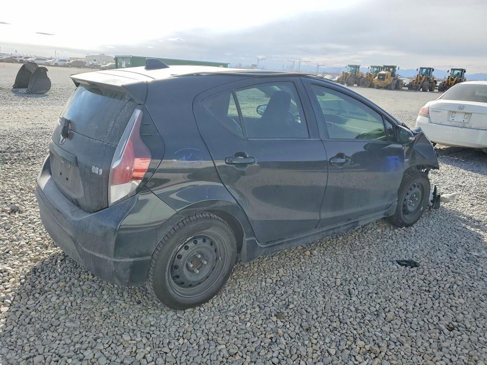 2017 Toyota Prius c