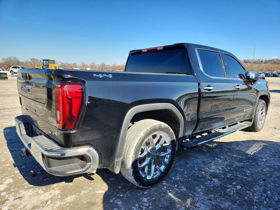2023 GMC Sierra K1500 slt