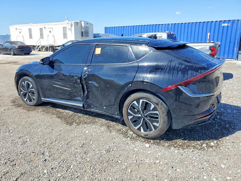 2023 KIA EV6 Wind