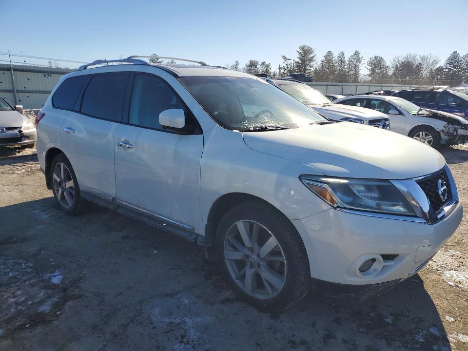 2014 Nissan Pathfinder s
