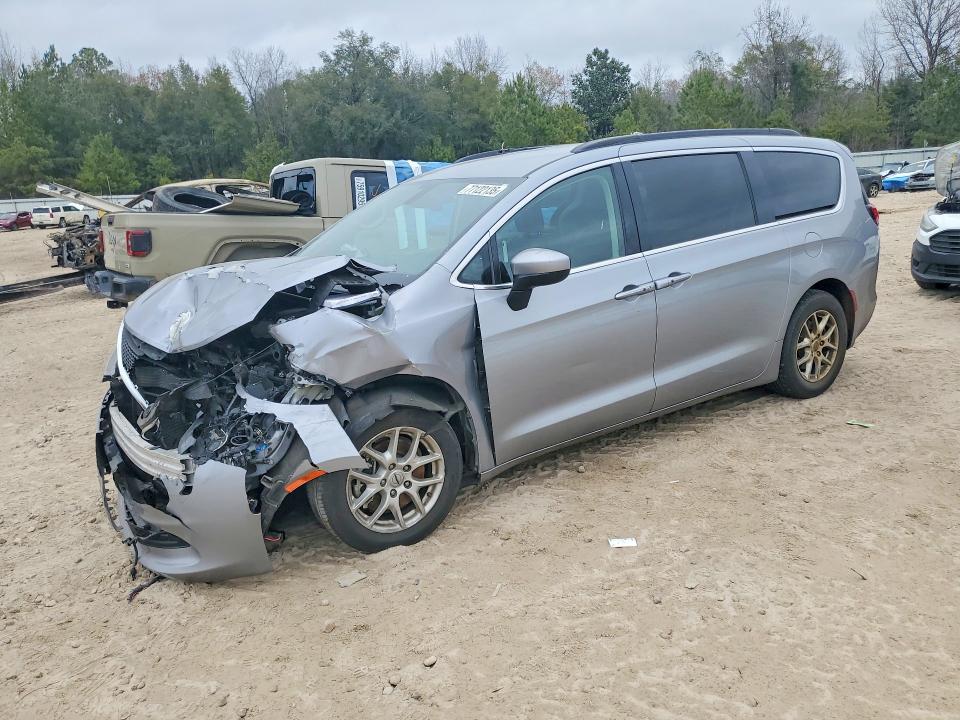 2021 Chrysler Voyager lxi