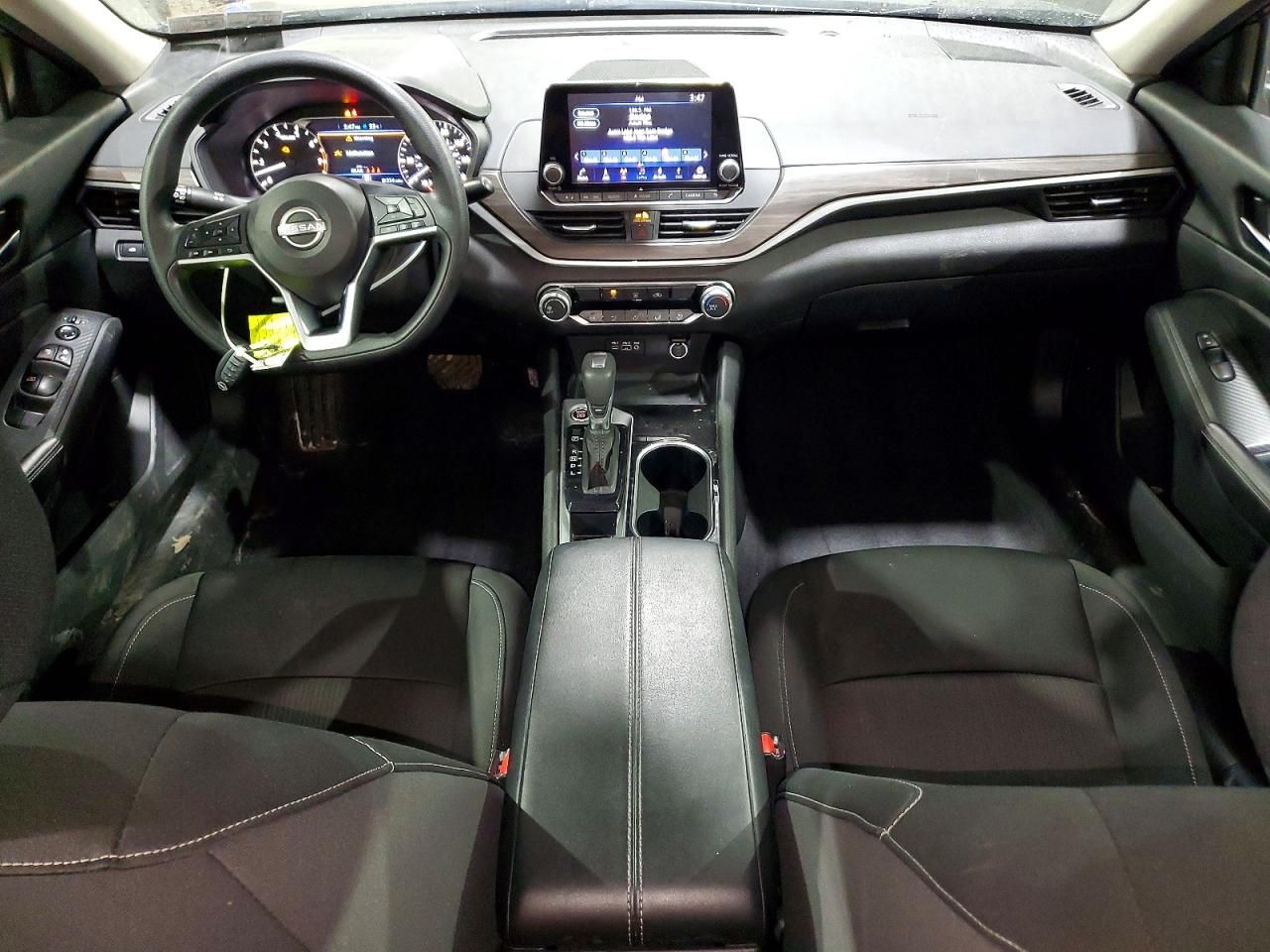 2024 Nissan Altima sv