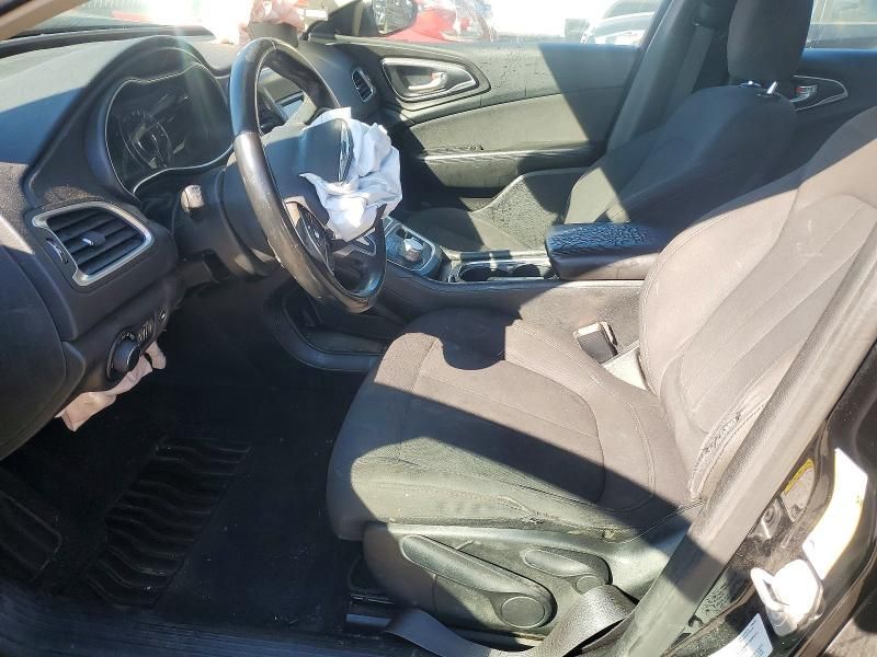 2016 Chrysler 200 lx