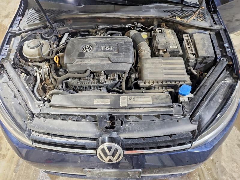 2018 Volkswagen Golf Sportwagen s