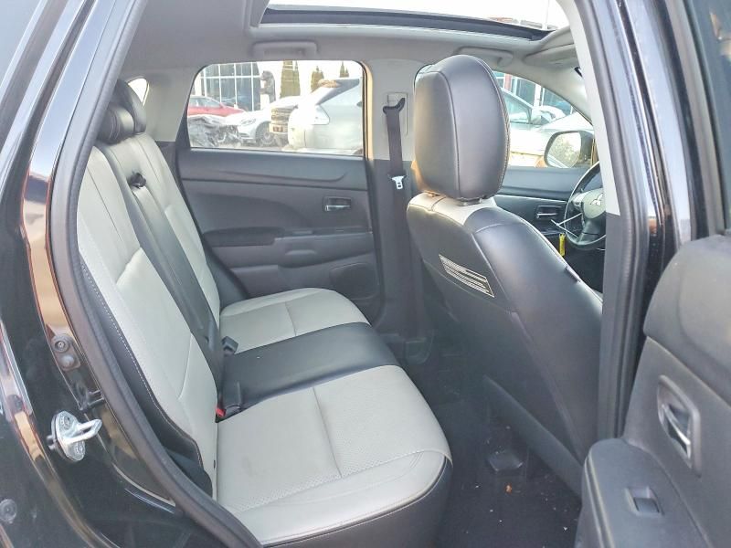 2013 Mitsubishi Outlander Sport le