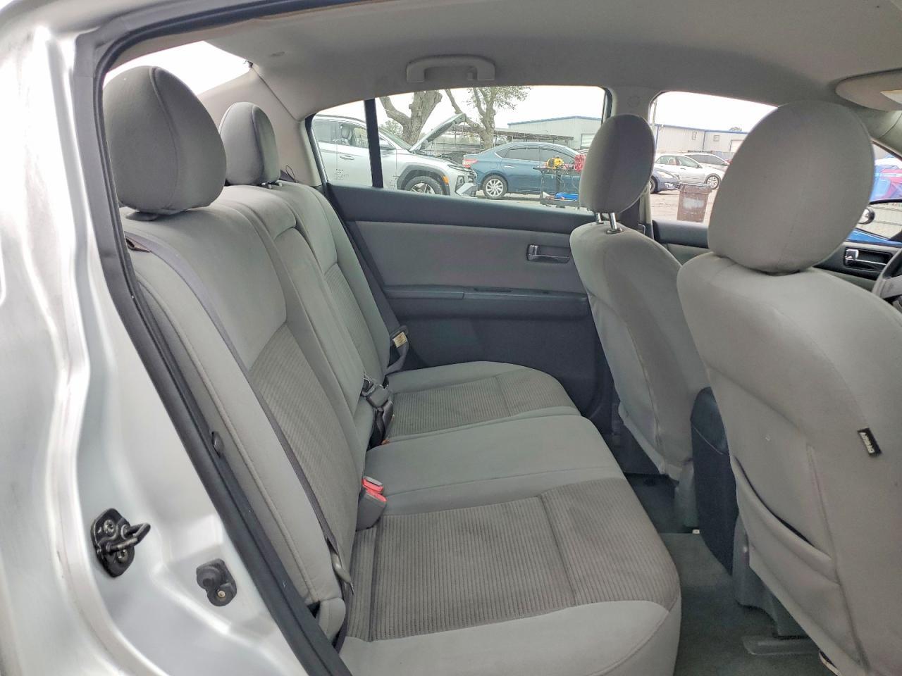 2012 Niss Sentra