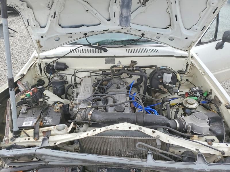 1987 Toyota Pickup 1 TON Long BED RN55