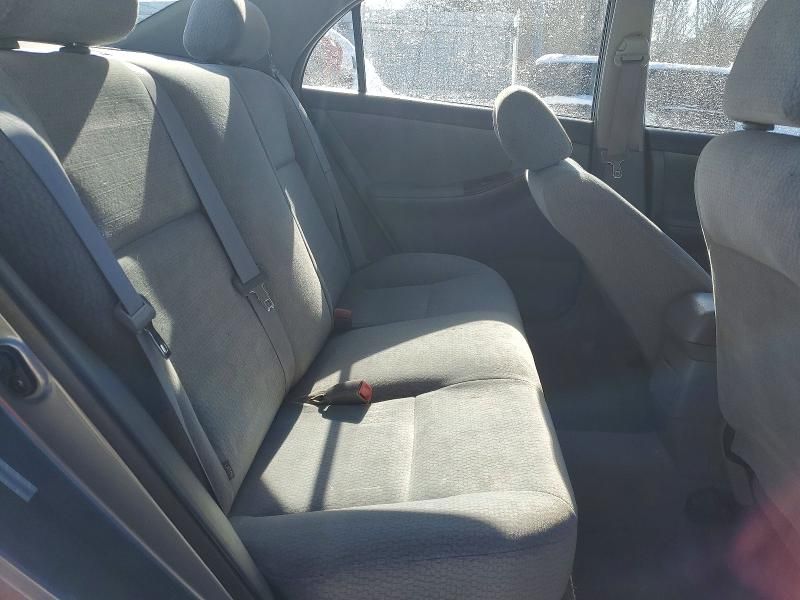 2004 Toyota Corolla ce