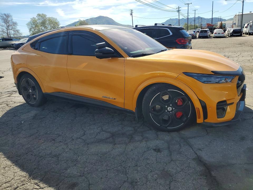 2022 Ford Mustang Mach-e gt