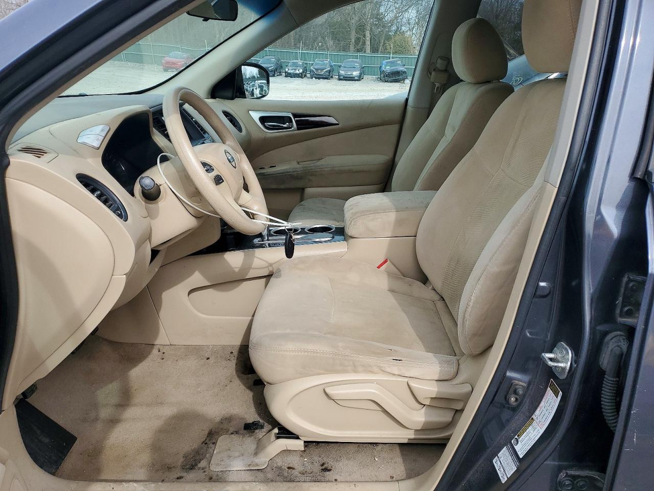 2014 Nissan Pathfinder s