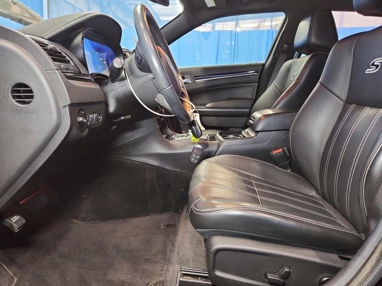 2018 Chrysler 300 s