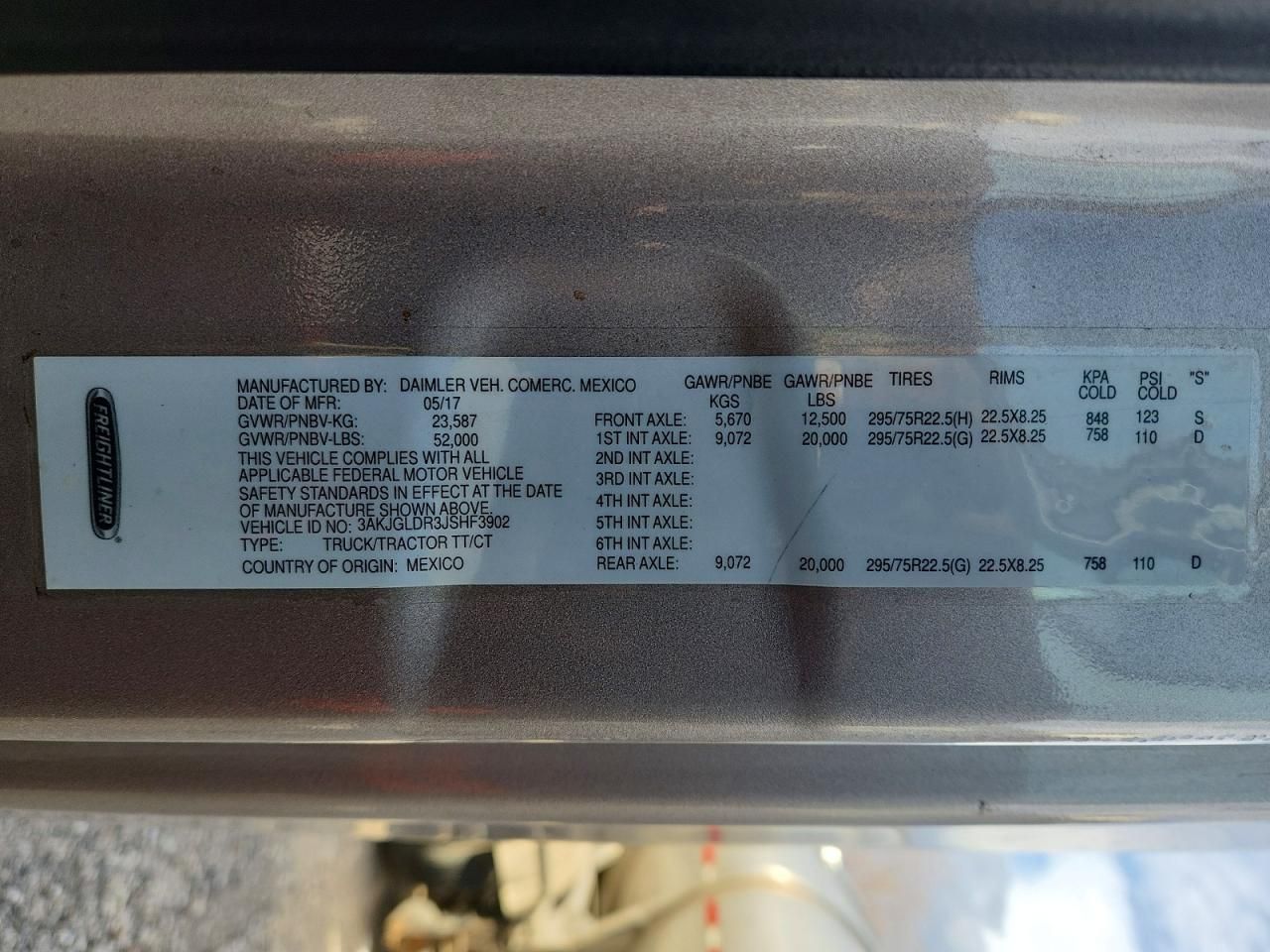 2018 Freightliner Cascadia 125