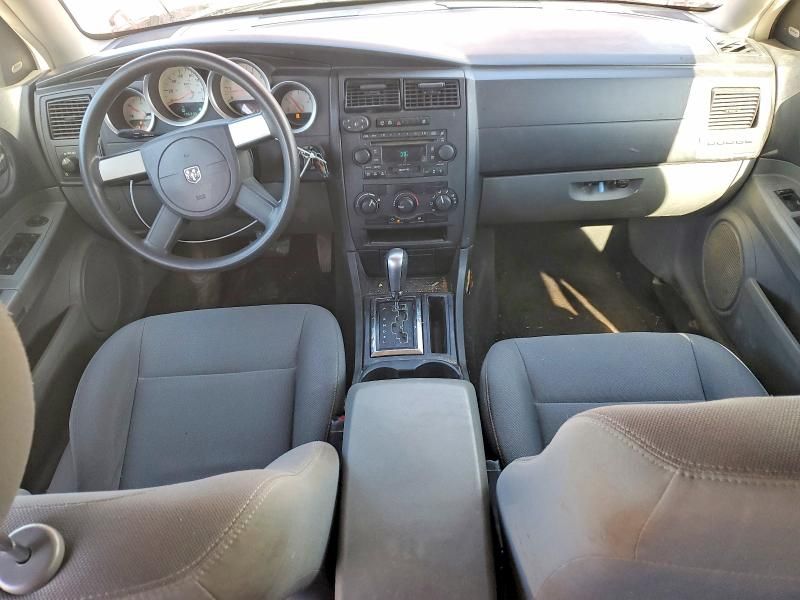 2005 Dodge Magnum sxt