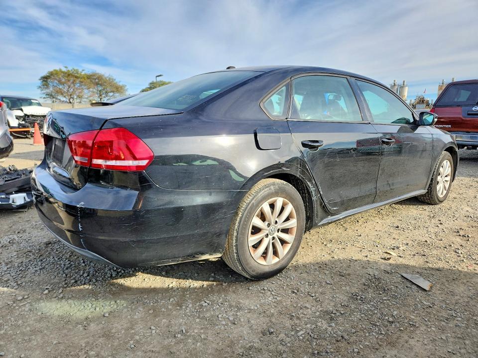 2013 Volkswagen Passat s