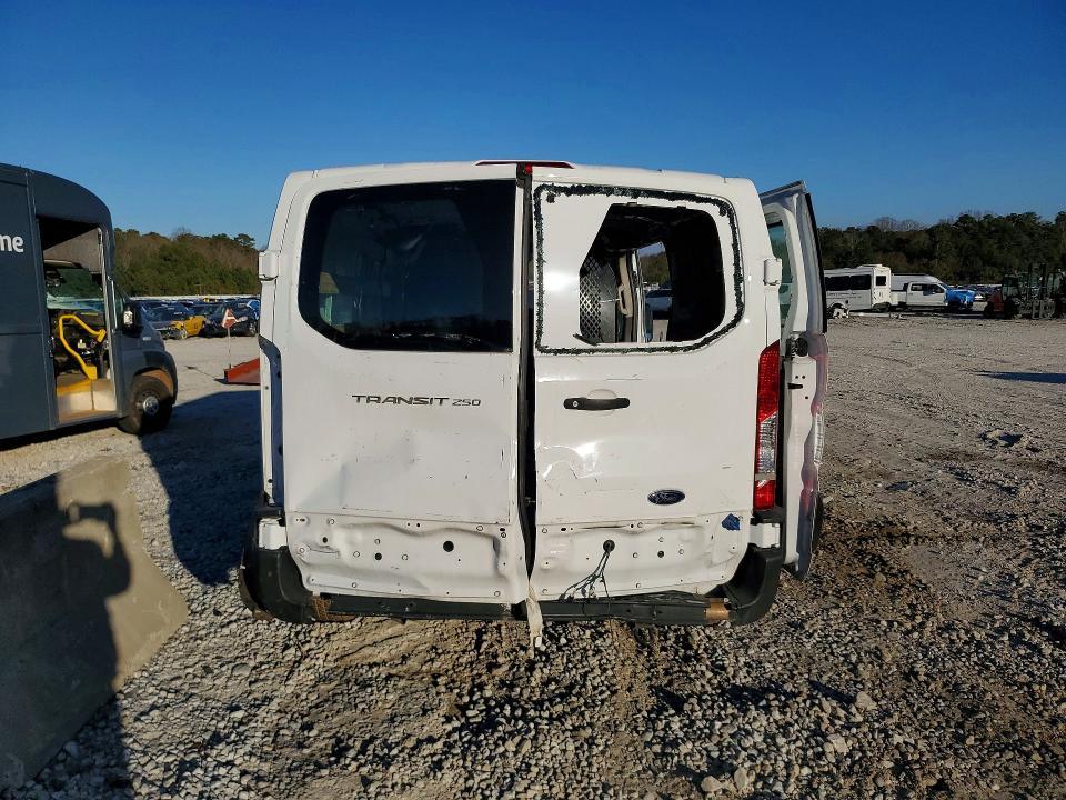 2024 Ford Transit T-250