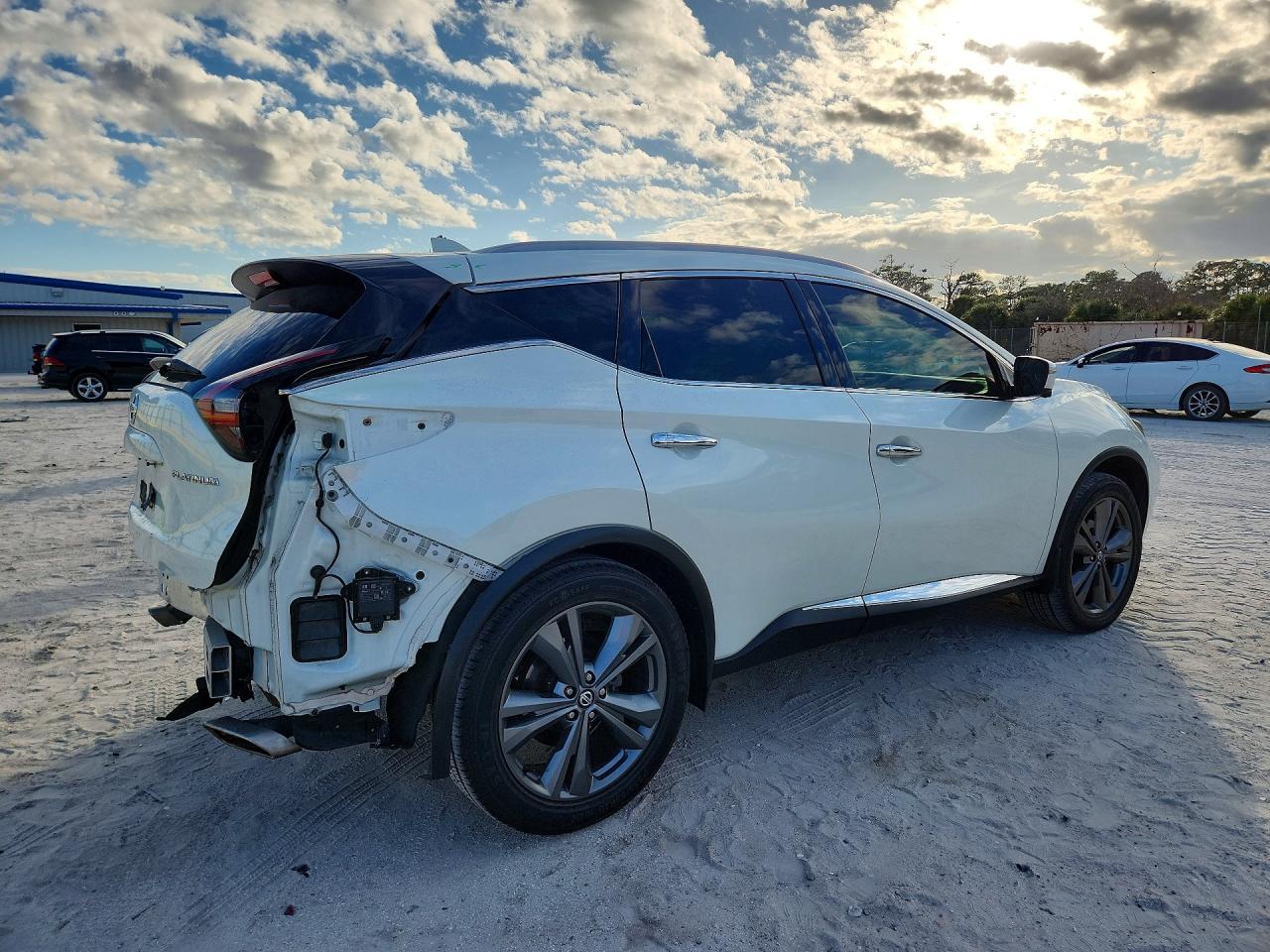 2022 Nissan Murano Platinum
