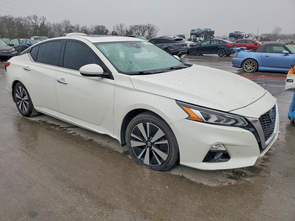 2019 Nissan Altima sv