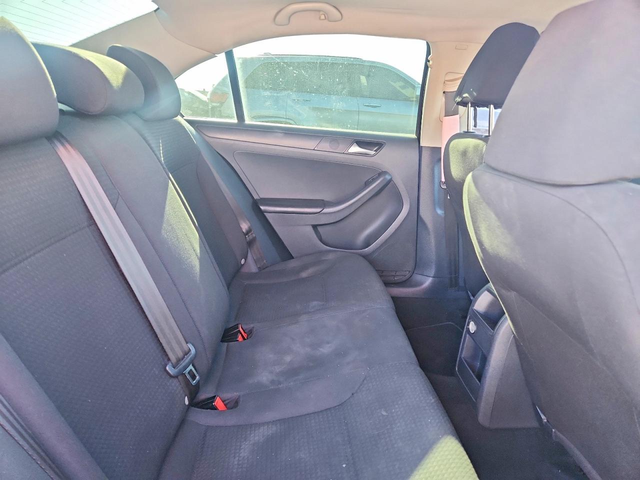 2016 Volkswagen Jetta s