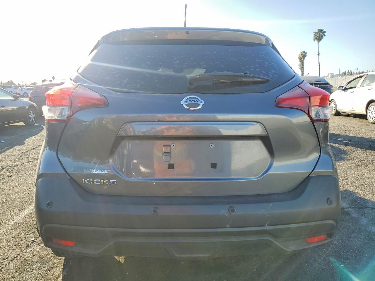 2020 Nissan Kicks s