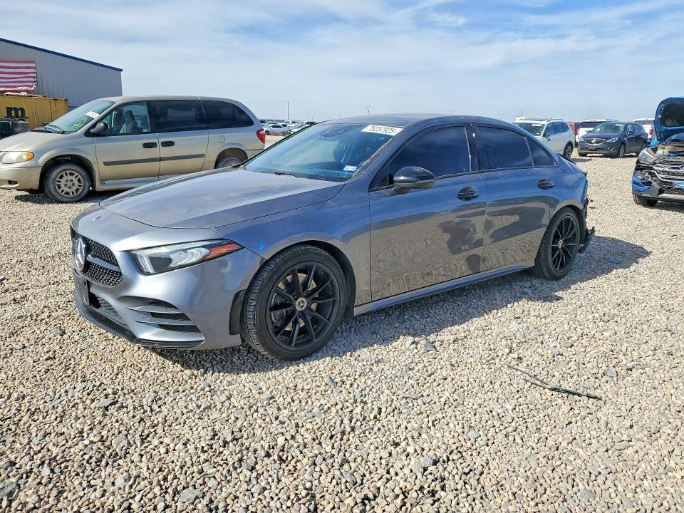 2019 Mercedes-Benz A 220