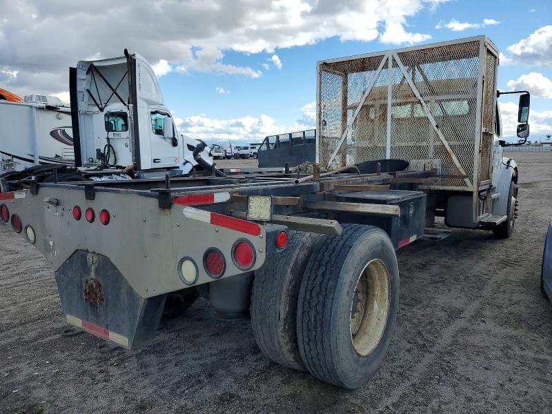2003 Freigliner 2003 Freightliner Business Class M2 Truck cab Andc
