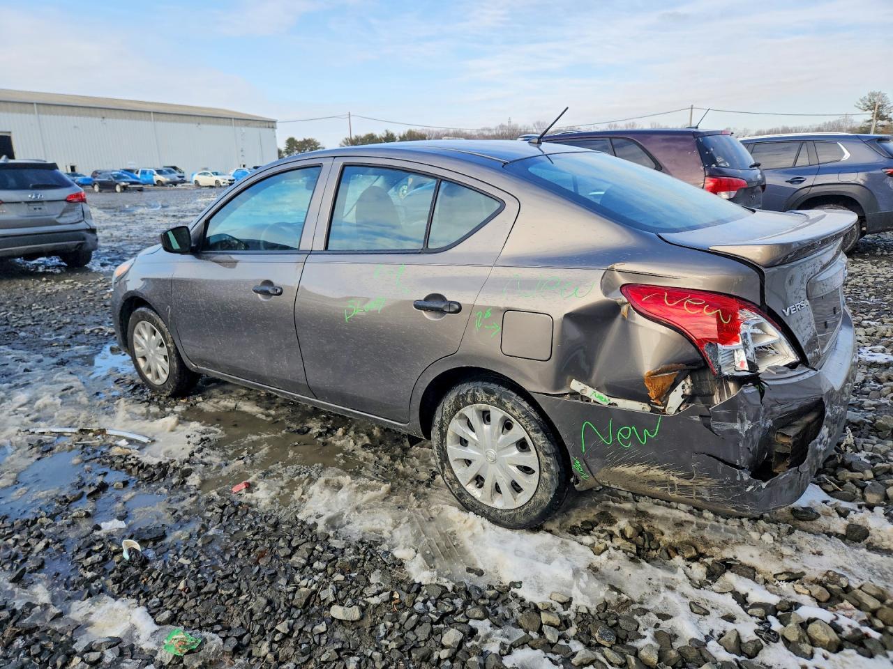 2016 Nissan Versa s