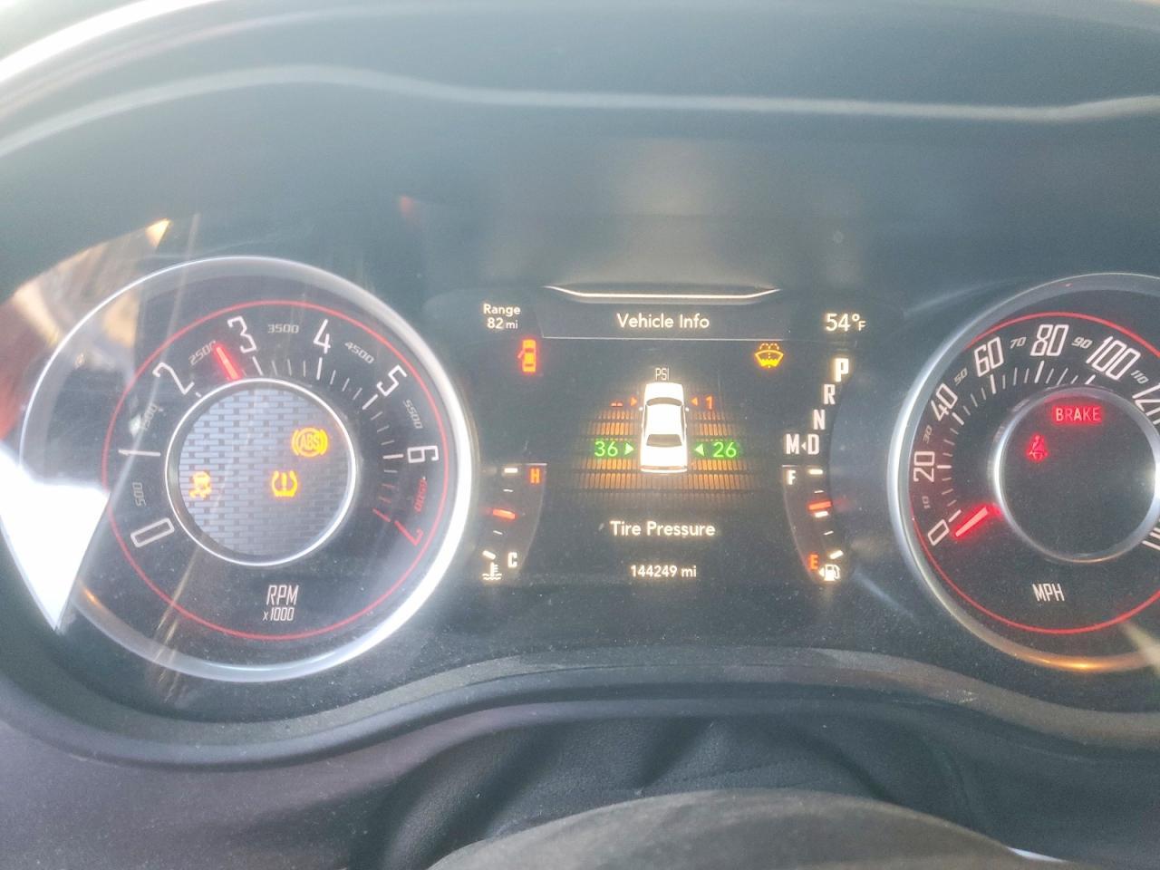 2015 Dodge Challenger sxt