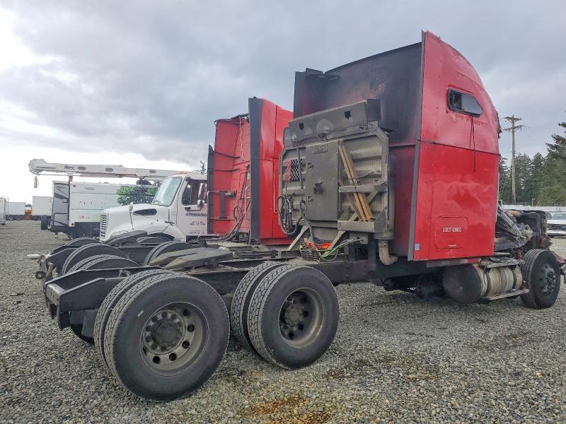2005 International 9200I Semi Truck