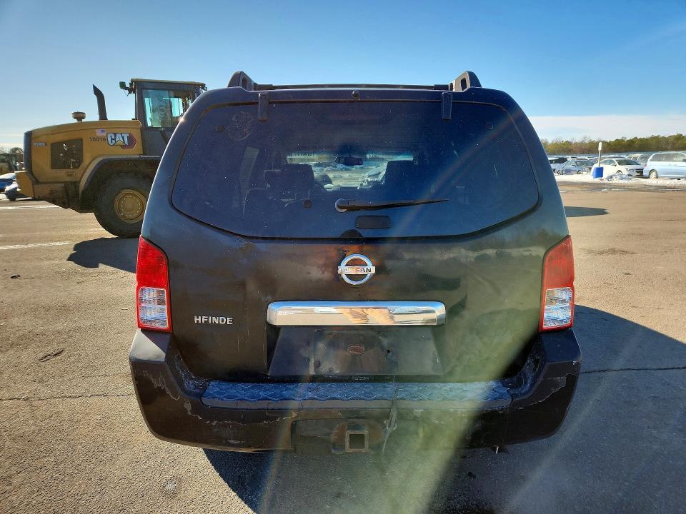 2005 Nissan Pathfinder le