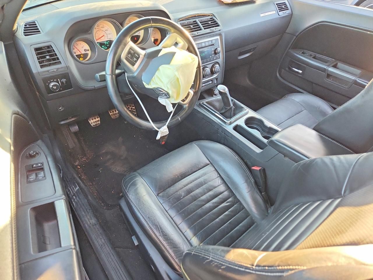 2012 Dodge Challenger r