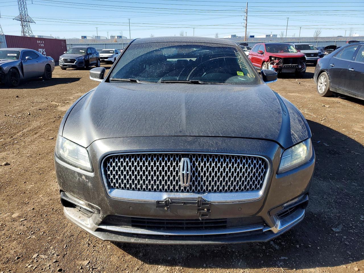 2017 Lincoln Continental Select