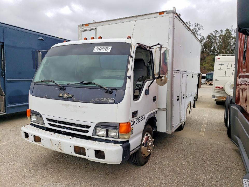 2003 Chevrolet W 3500 BOX Truck