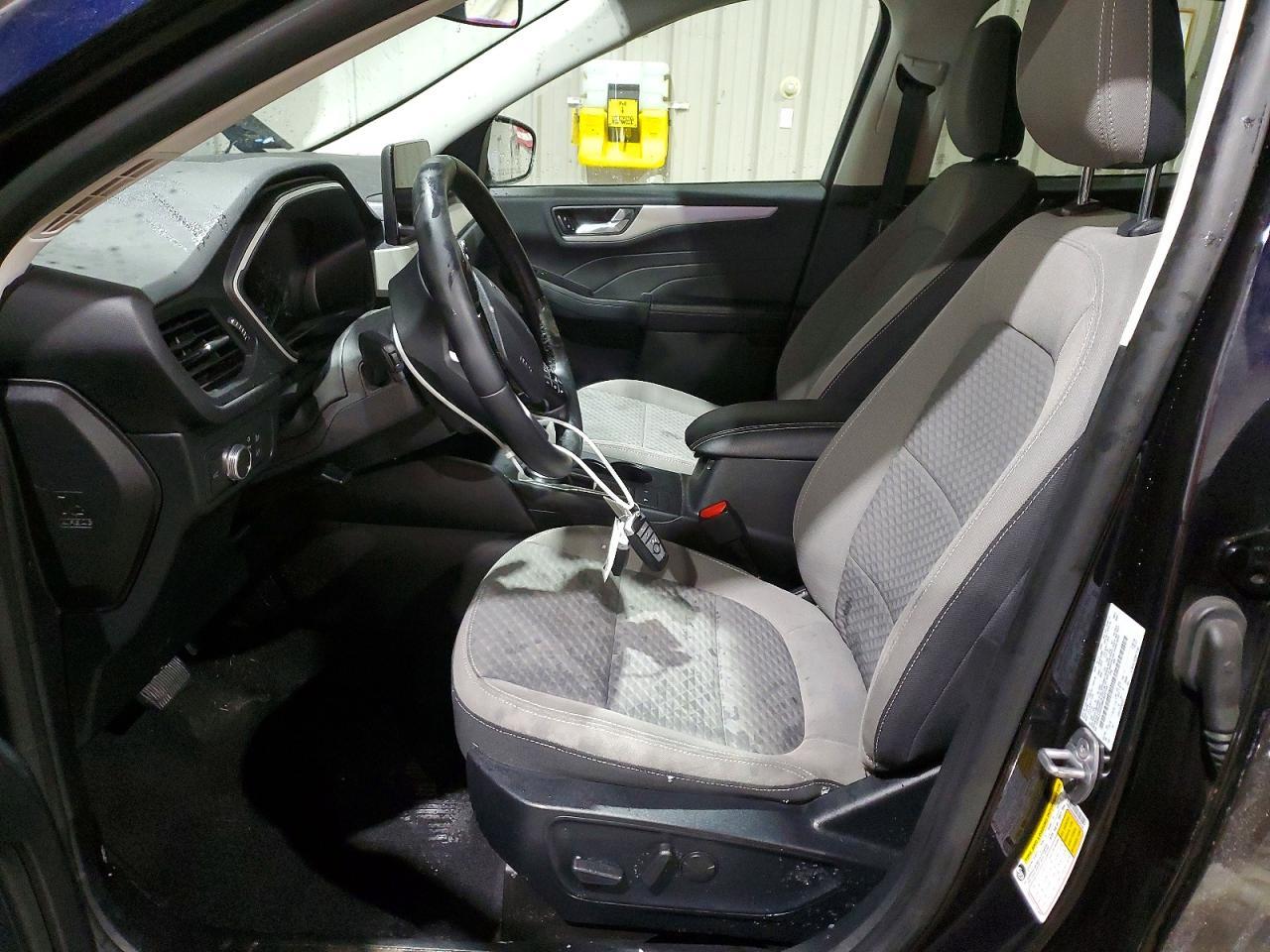 2021 Ford Escape se