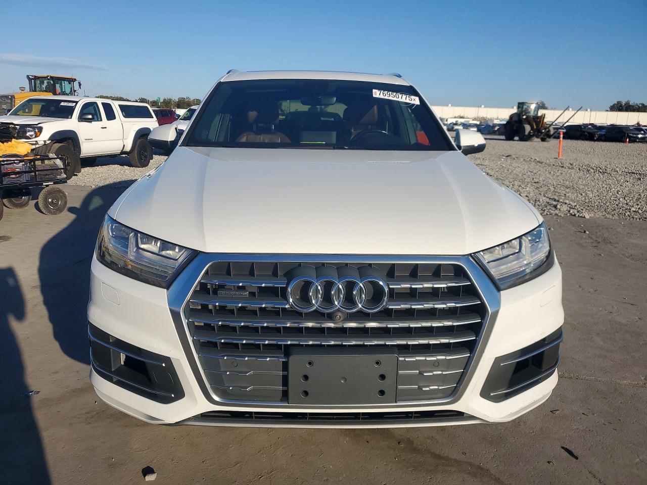 2017 Audi Q7 Premium Plus