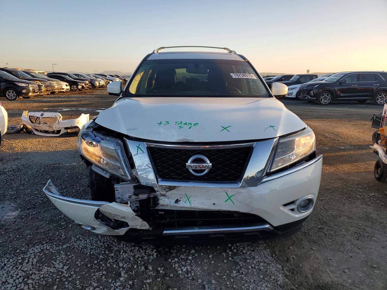2015 Nissan Pathfinder s
