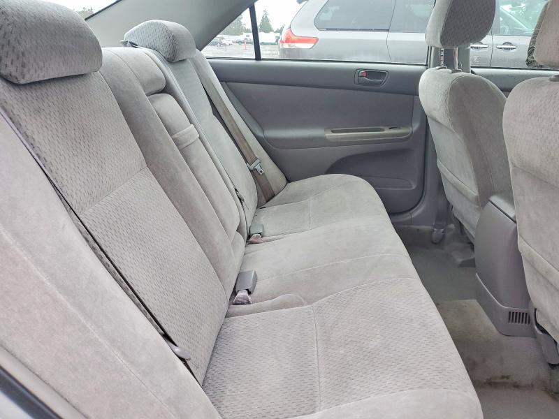 2003 Toyota Camry le