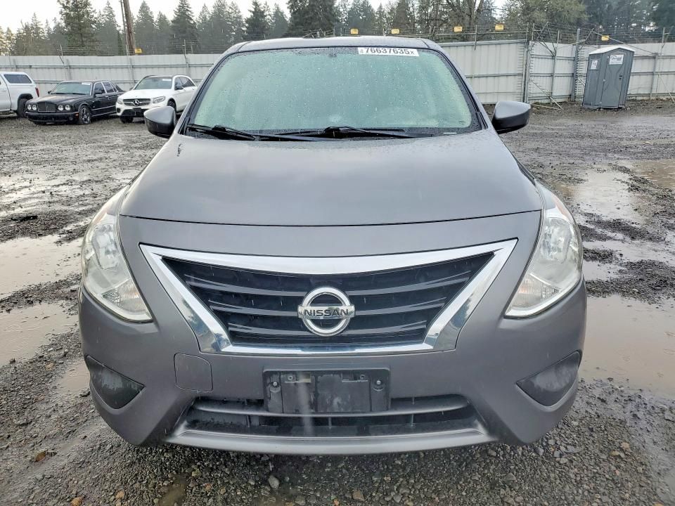 2019 Nissan Versa s