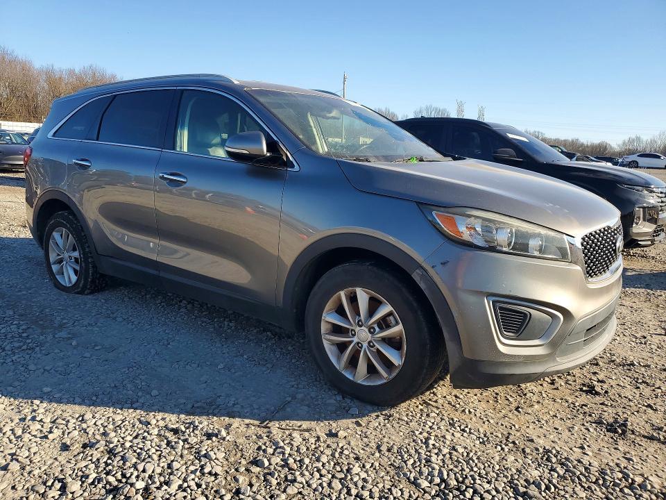 2017 KIA Sorento lx