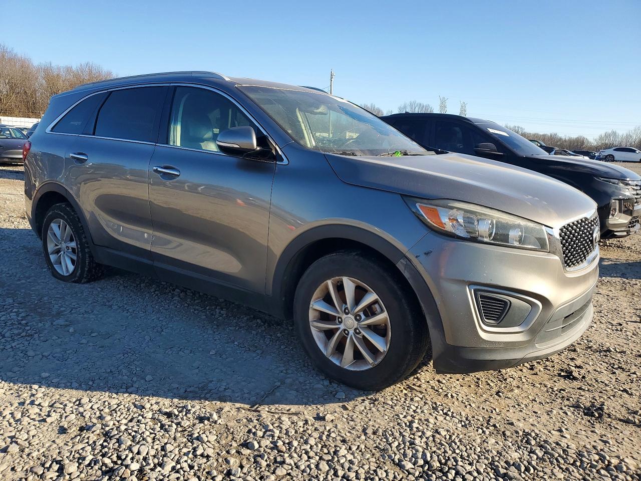 2017 KIA Sorento lx