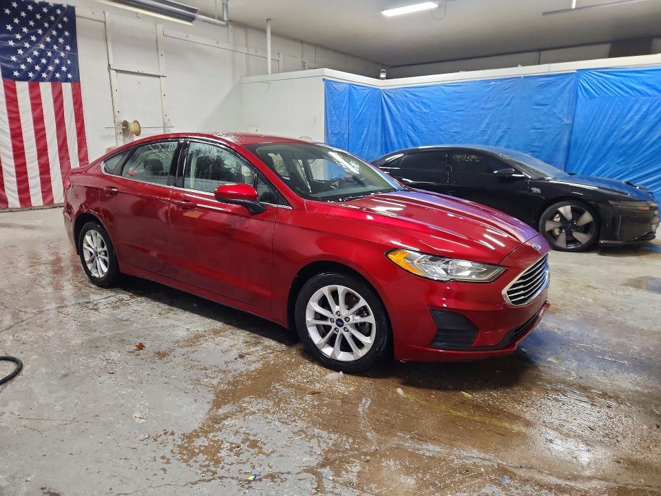 2020 Ford Fusion se