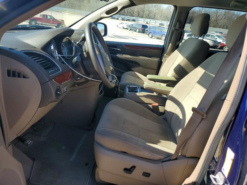 2012 Chrysler Town & Country Touring