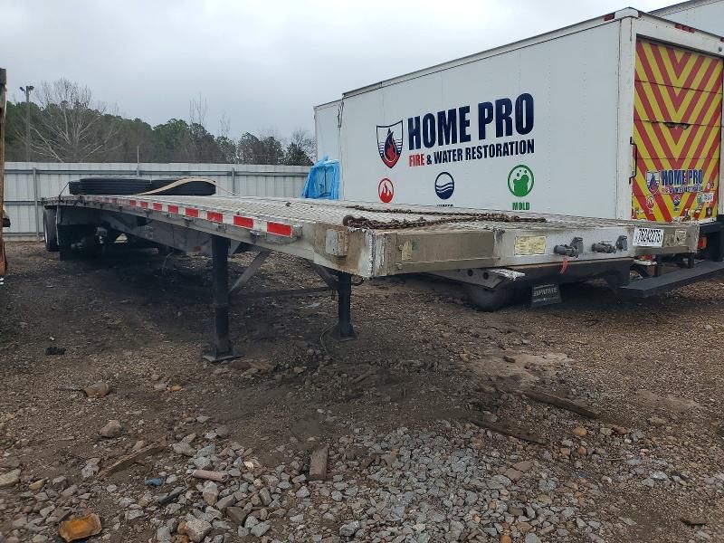 2007 Reitnouer Flatbed Trailer