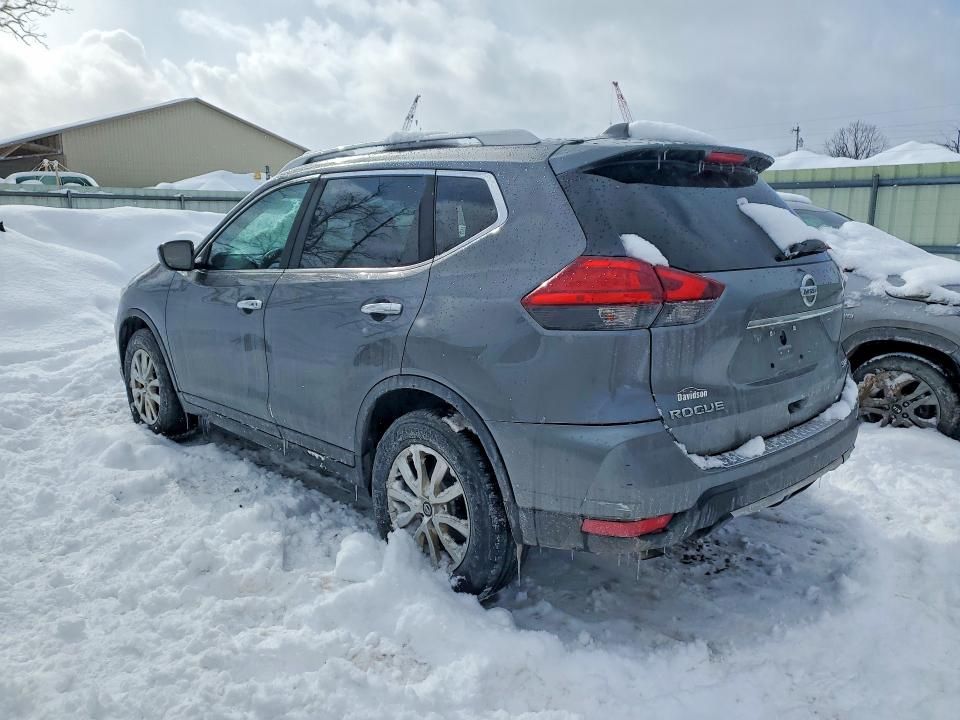 2017 Nissan Rogue sv