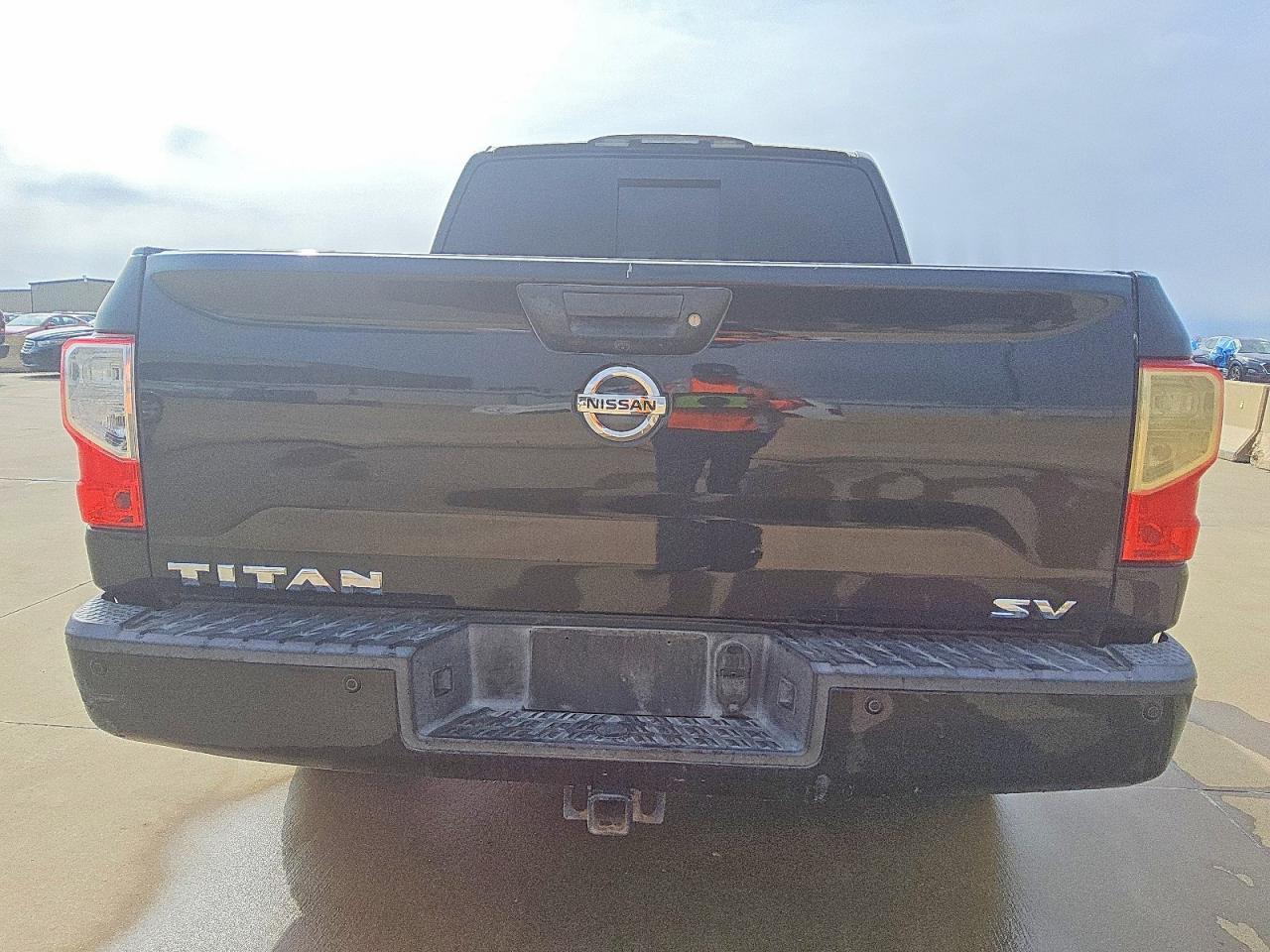 2017 Nissan Titan SV