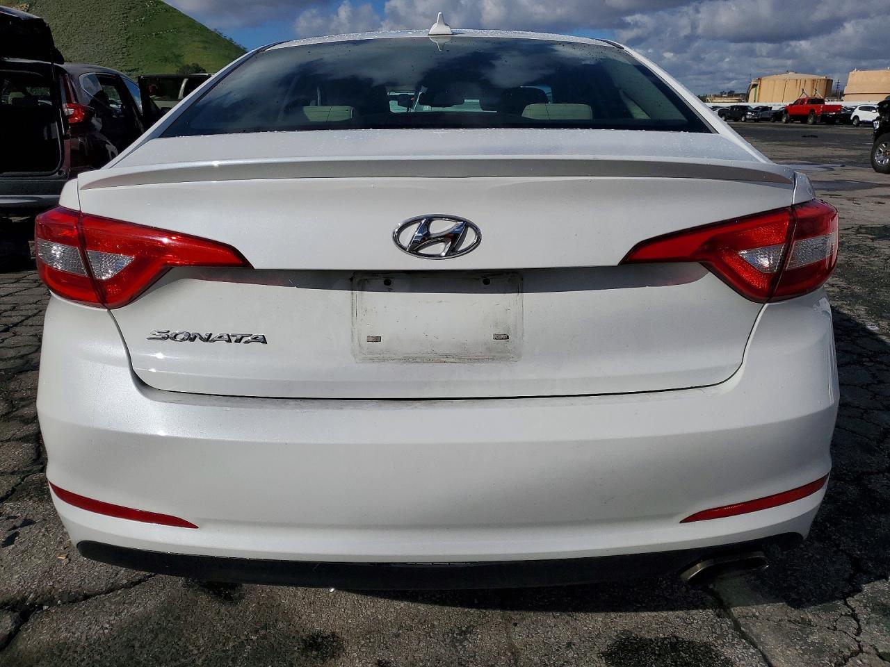 2016 Hyundai Sonata se