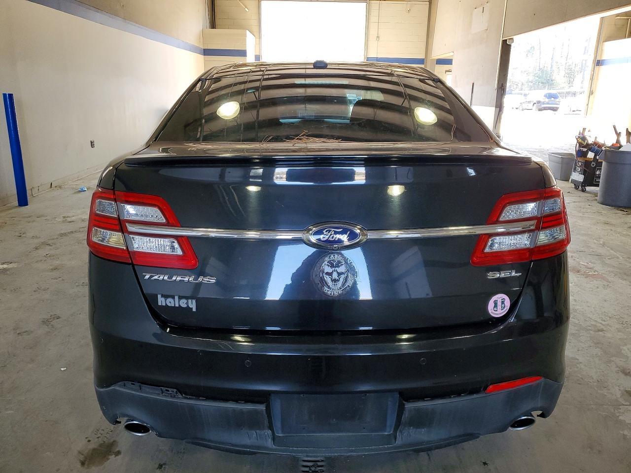 2015 Ford Taurus sel