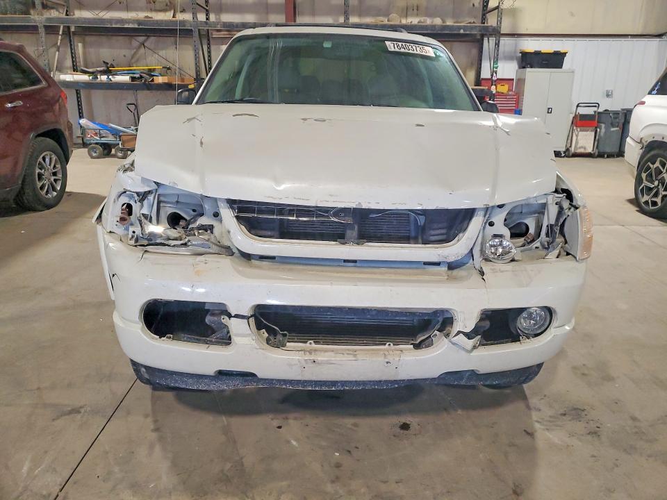 2004 Ford Explorer Limited