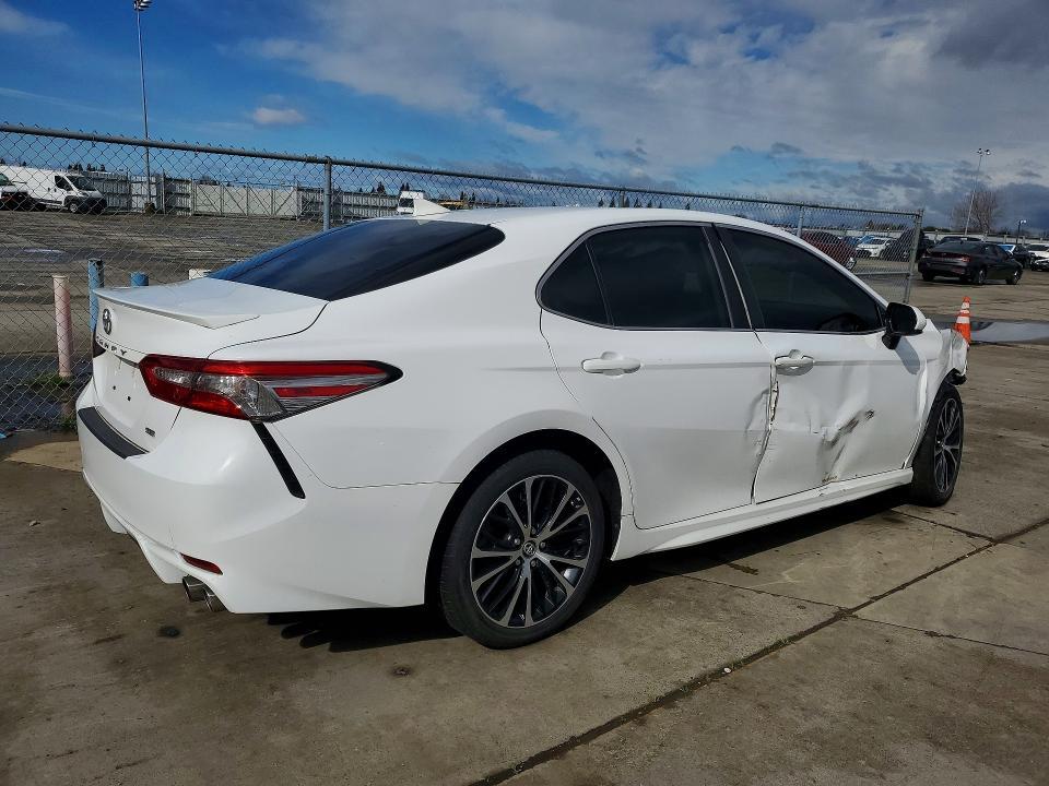 2019 Toyota Camry se
